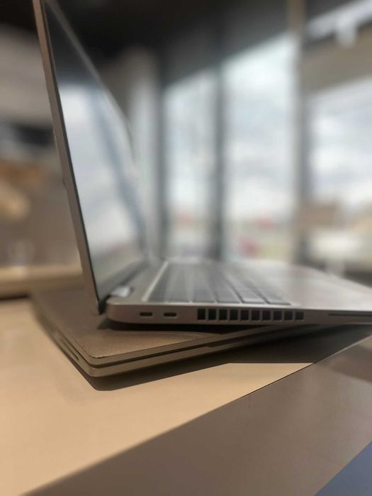 Dell Latitude 5520 i5-1145G7-16Gb Ram-512Gb ssd