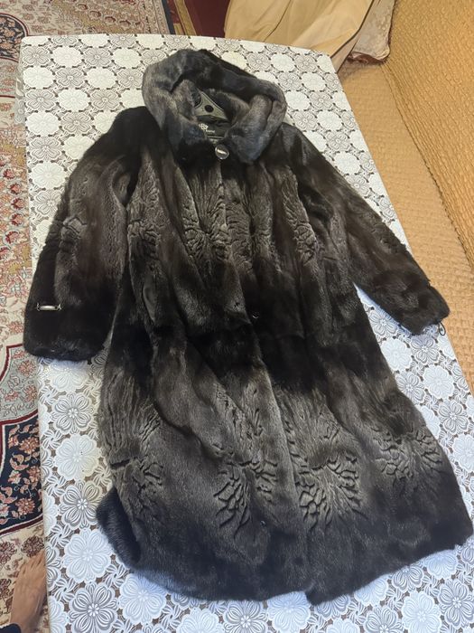 Шуба норковая длинная с капюшеном