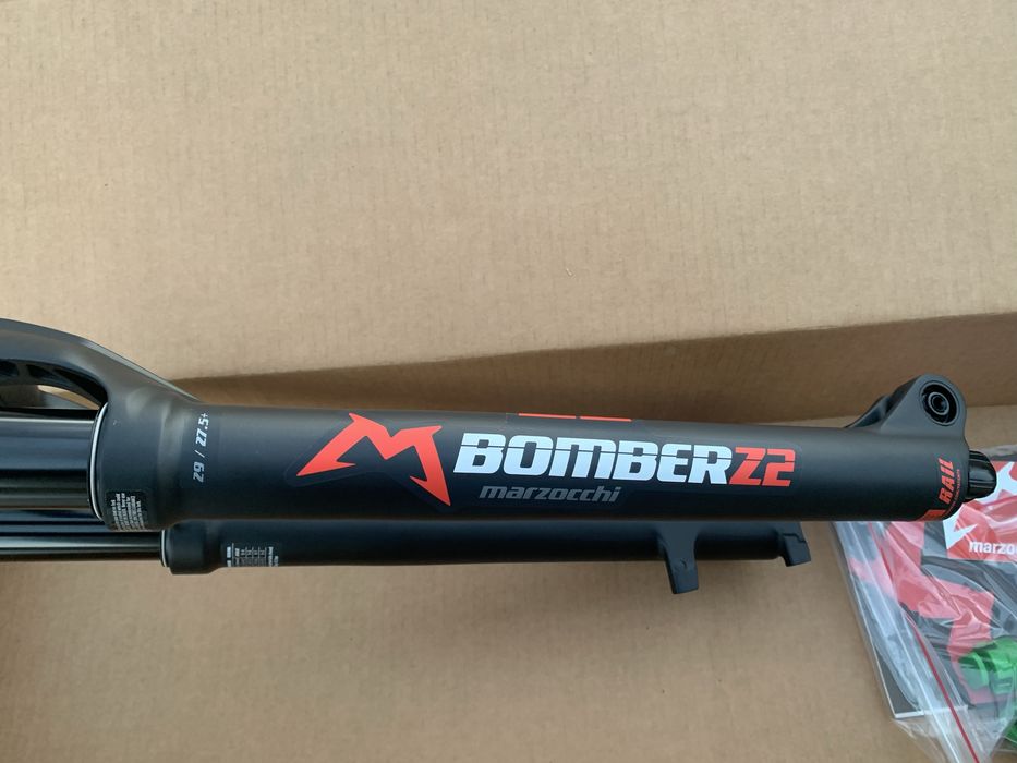 Marzocchi Bomber Z2 29” 120 мм