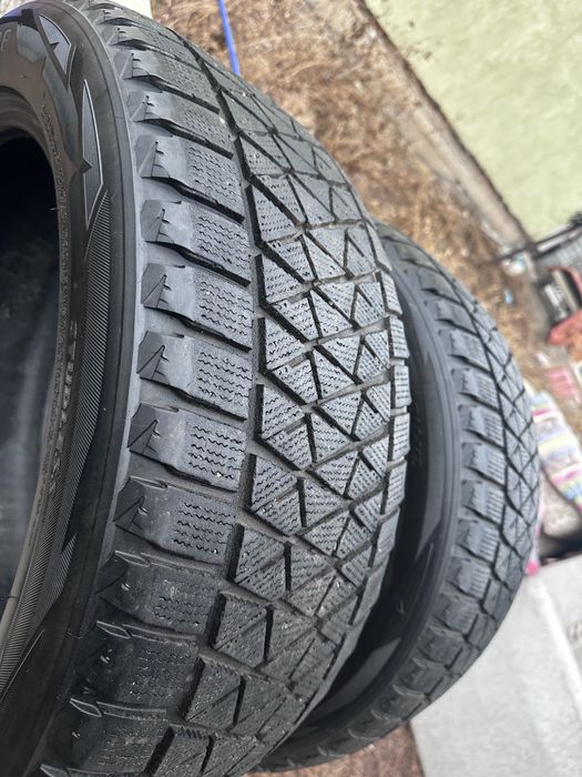 Продаю шины зимние