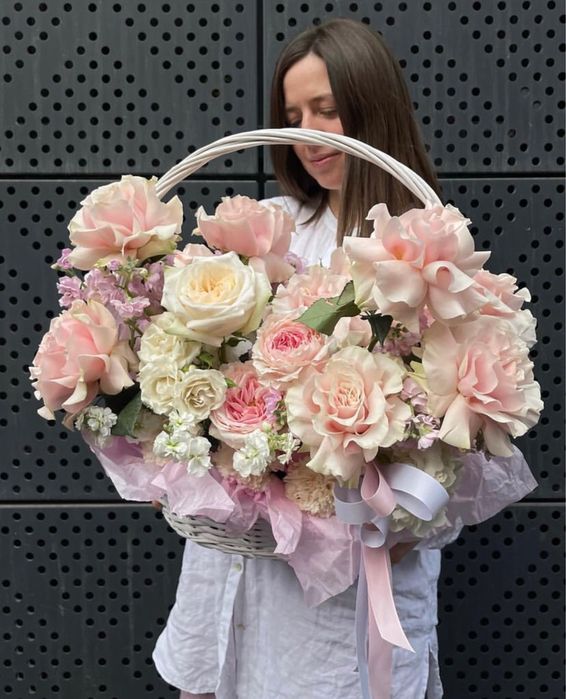 Тюльпаны голландские розы пионы