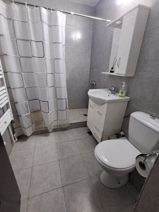 Apartament de inchiriat — fotografia 1