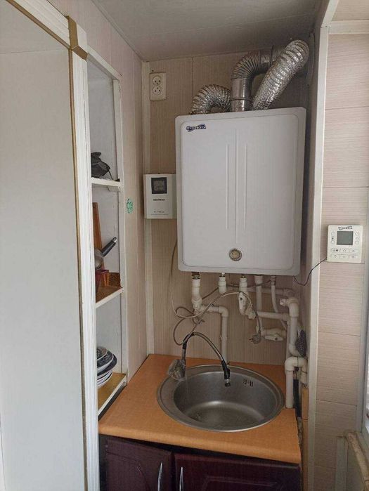 В дол дороги 2х комнатная квартира переделено 3х ком 2-этаже ул.Вокзал