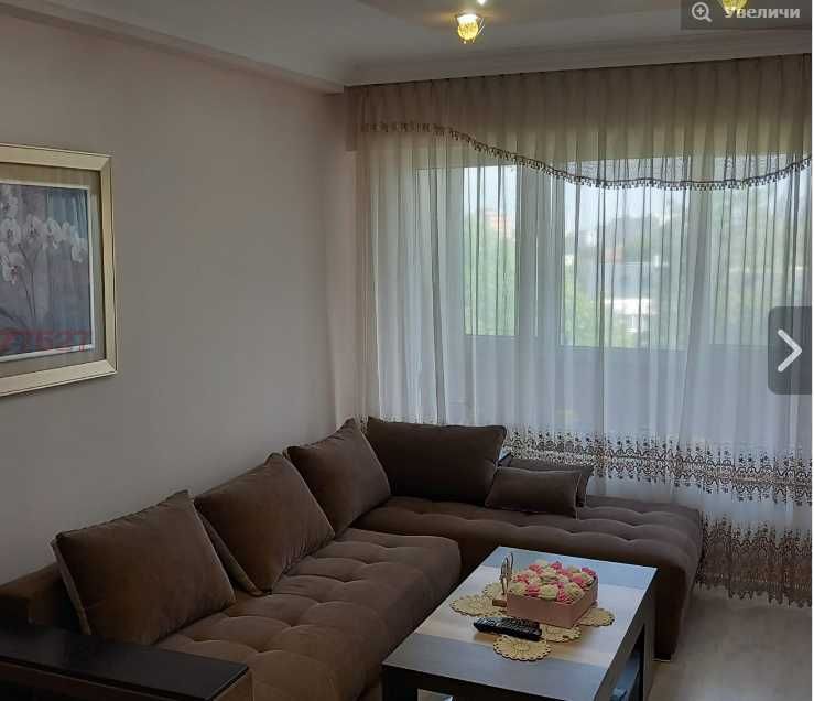 Тристаен обзаведен апартамент в квартал Владиславово-Касабова