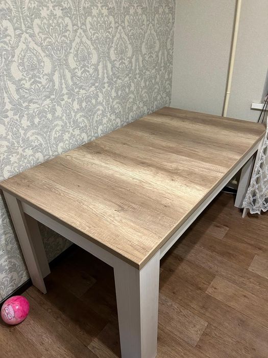 Стол кухонный 2000см×900см