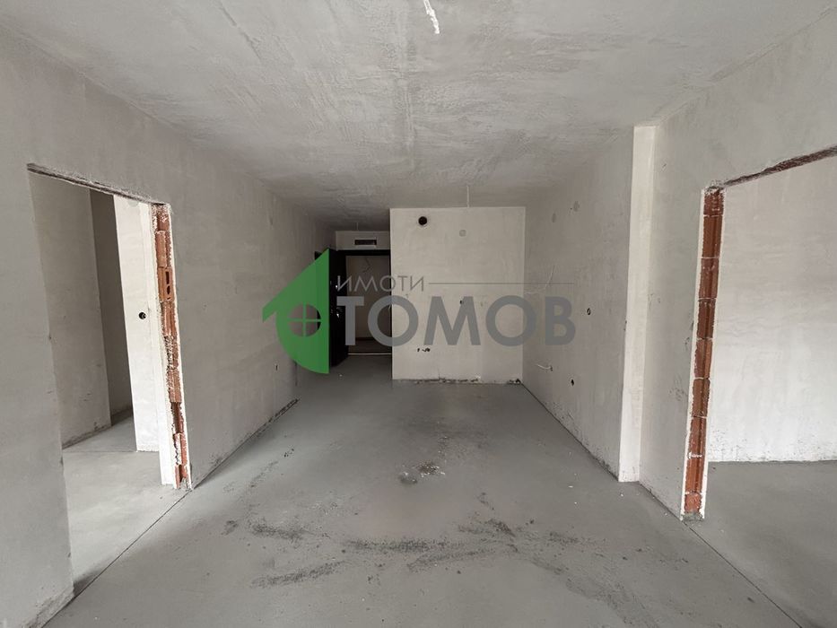 Чудесен тристаен апартамент ново строителство на Аязмото