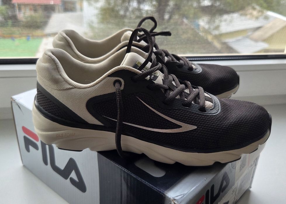 Кроссовки Fila, 37 размер
