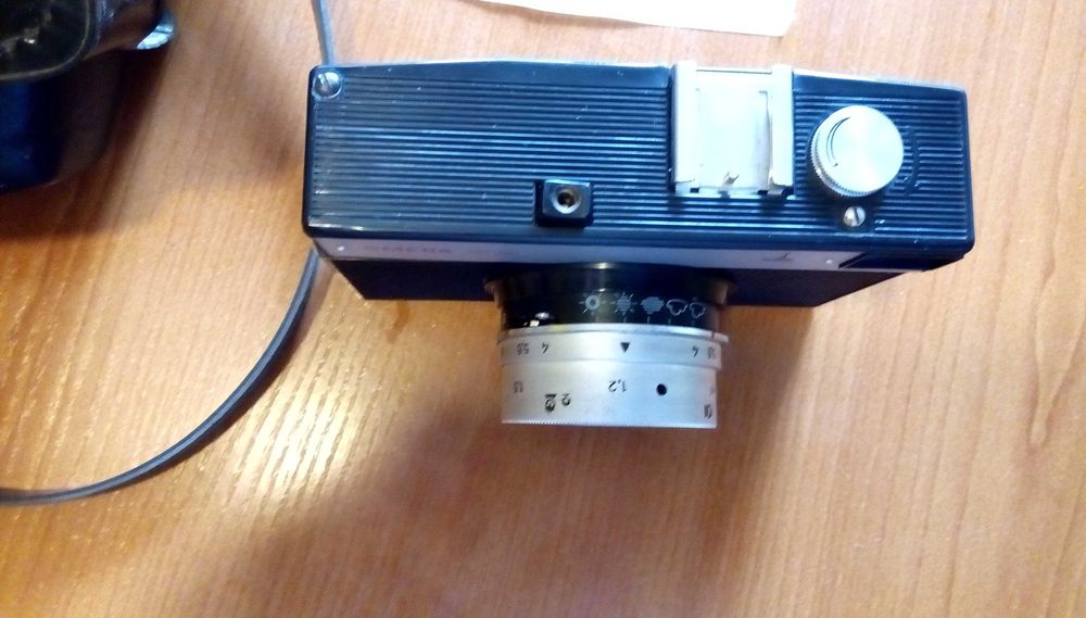 Фотоапарат Семена 8M / Smena 8M - аналогов работи с лента Ломо