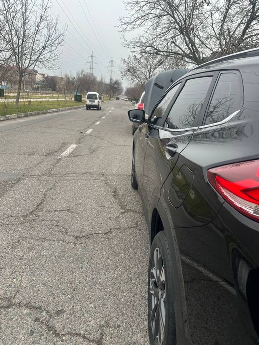 Tracker 2 premier 2020 qora