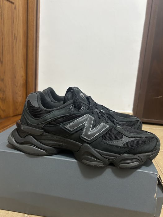 New Balance 9060 Full Black 42EU