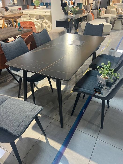 Oshxona zal uchun stol va stullar