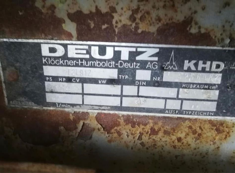 Tractor deutz 32cp cu cositoare laterala