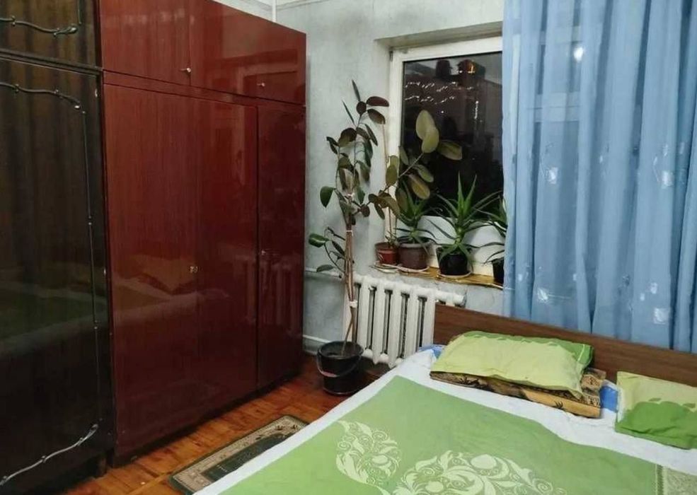 Квартира на С.Азимова 3/4/5 общ пл 72м /77 серия