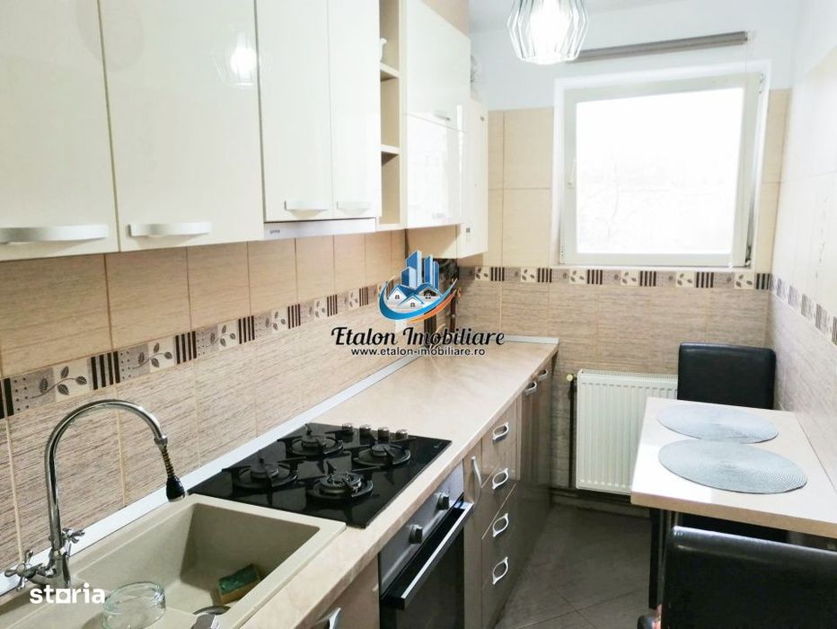 Apartament 2 camere semidecomandat, Piata Darmanesti