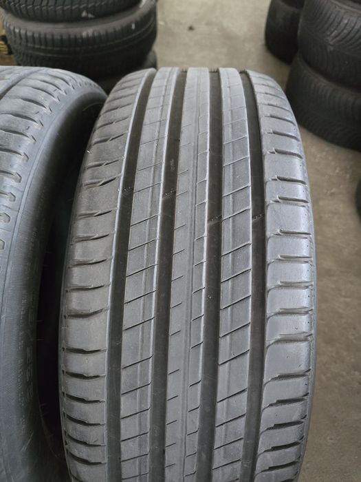 4 Броя 235/60/18 Michelin 2x7,2mm 2x6,9mm
