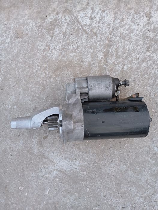 Стартер Audi A4 B6 2.5 TDI 180