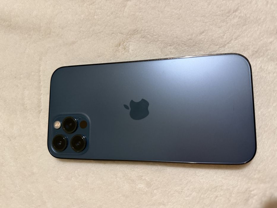 Телефон Iphone 12 Pro