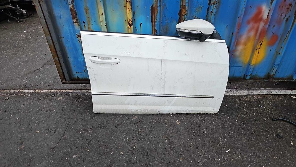 Usa dreapta fata/spate Volkswagen Passat Cc an 2010