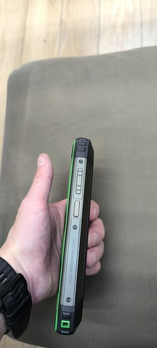 Телефон в хорошем состояние