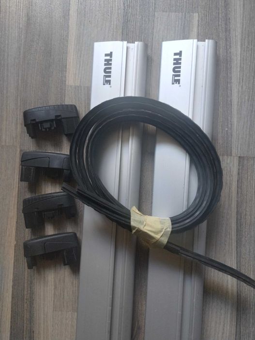 Set 2 bare transversale Thule Wingbar 127 cm, argintii