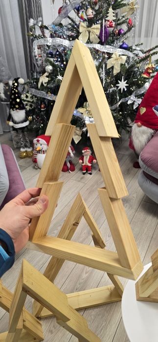 Braduti din lemn pentru Craciun