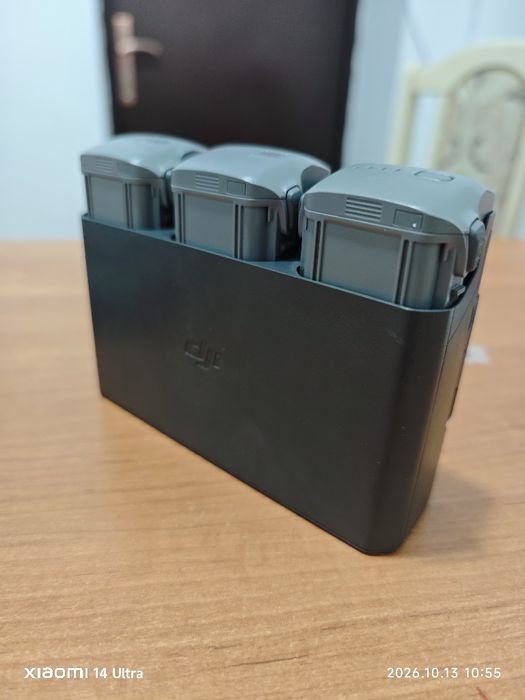 Продам DJI Air 3S Fly More Combo + DJI RC 2