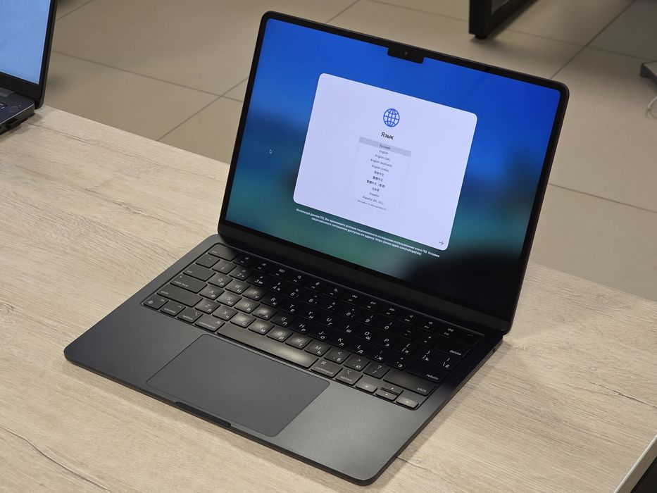 Продается MacBook Air 13" M2 (16/512/Midnight) в отличном состоянии!!!