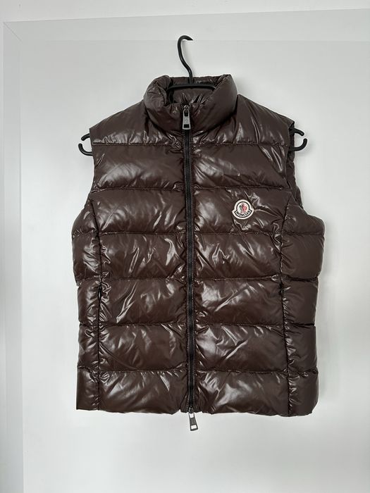 Чисто нови дамски елеци , единични бройки!