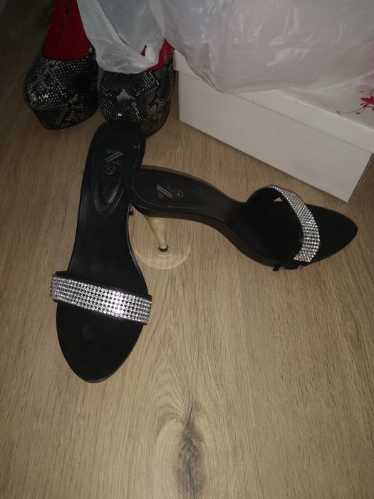 Обувки официални