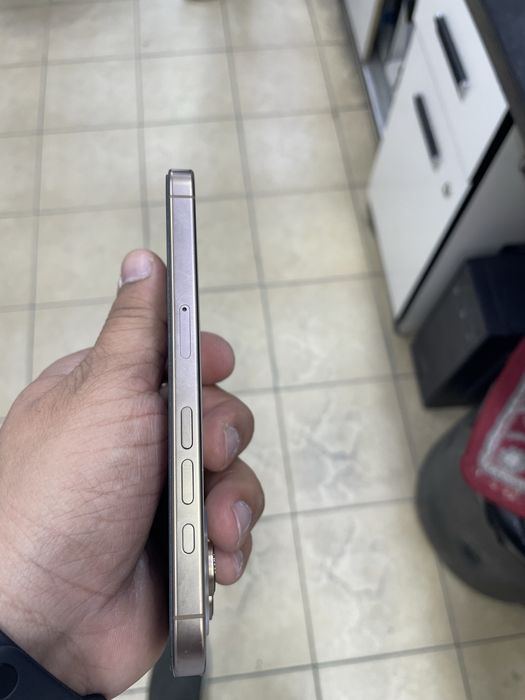 Iphone 16 pro xotiras 512