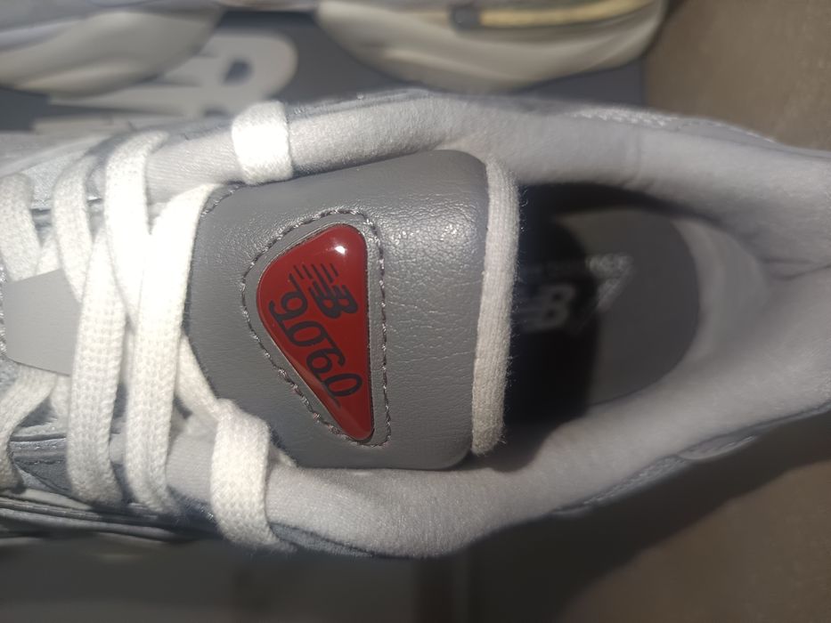New Balance 9060