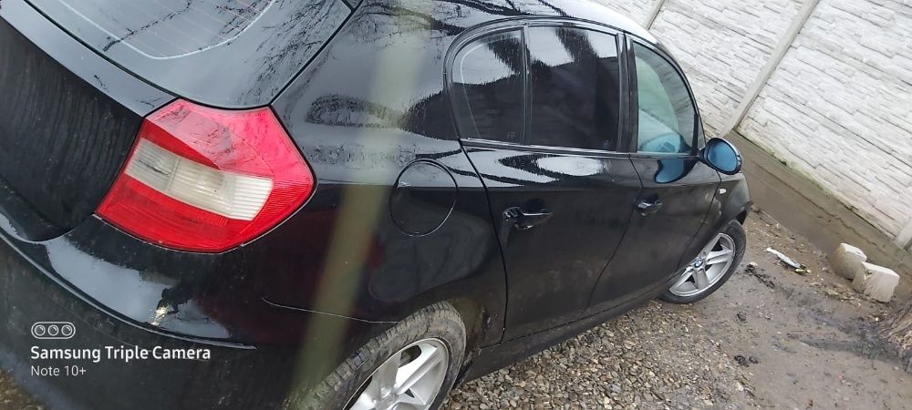 Dezmembrez Bmw Seria 1 E87 2.0 D 90 KW an 2004 cod motor 20 4D 4