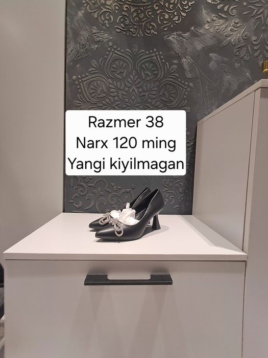 Ayollar oyoq kiyimlari