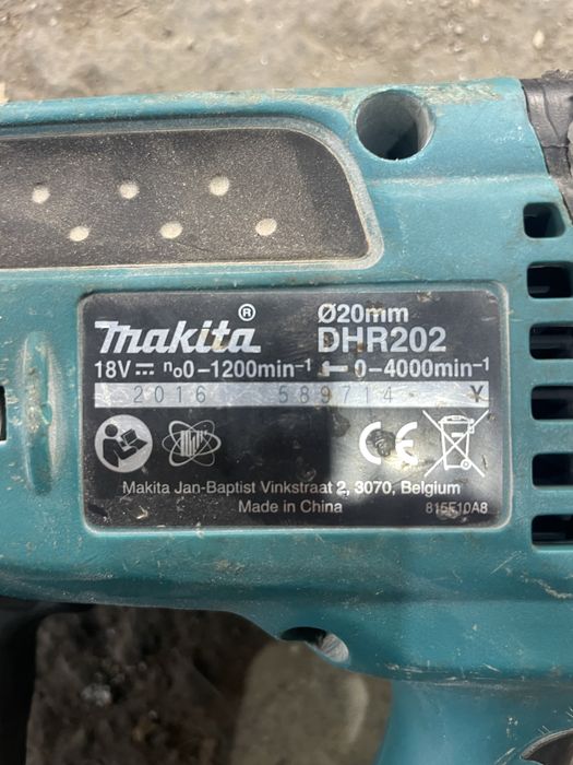 Акумолаторен перфоратор makita dhr 202