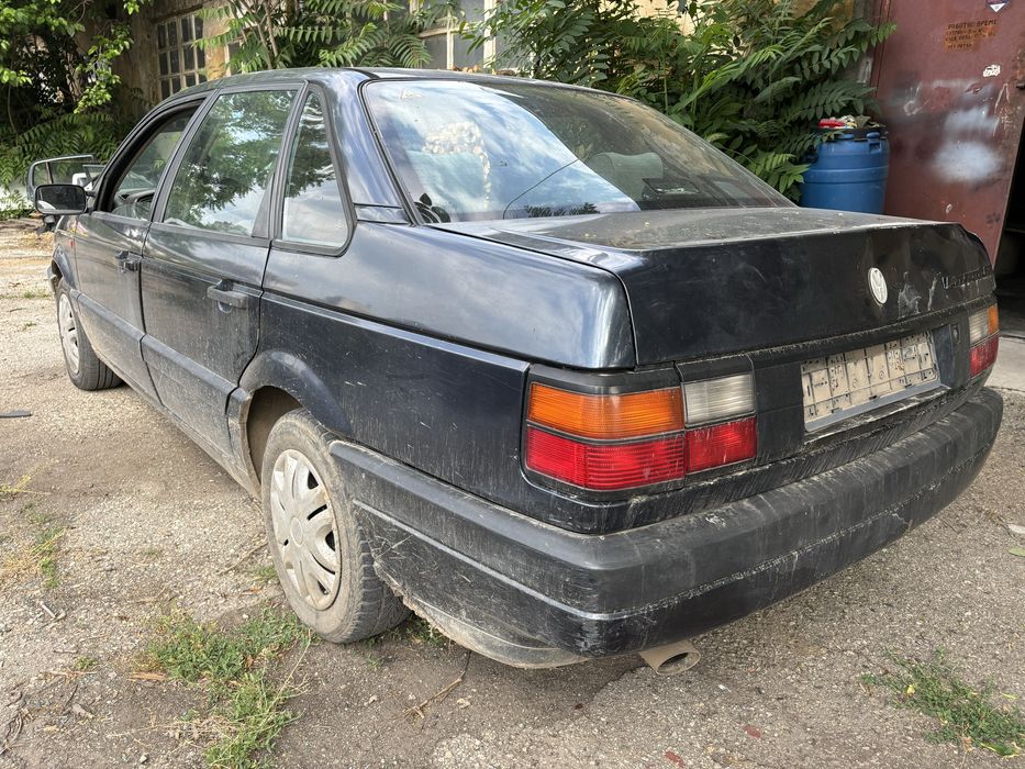 Фолксваген пасат 2 1.6 бензин на части.