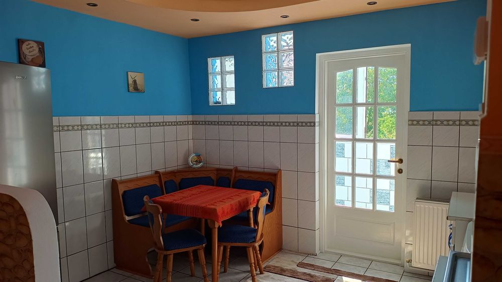 Inchiriez apartament 2 camere,confort 1