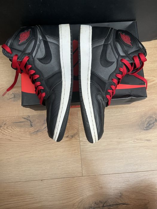 Nike air jordan 1 retro high og black satin