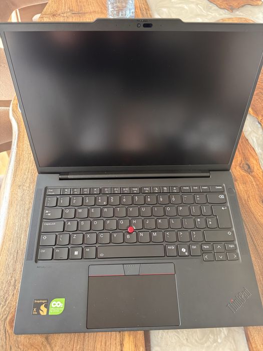 Продавам Lenovo T14s Gen6