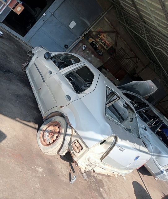 Lampa / Tripla stop dreapta pe aripa Dacia Logan prima generatie