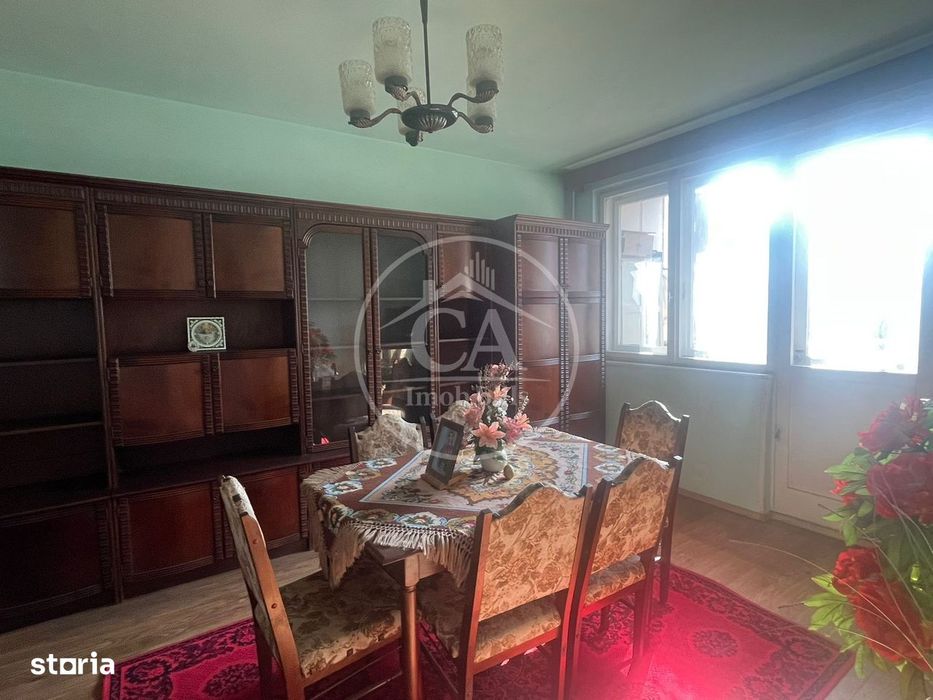 Apartament cu 3 camere de vânzare în zona Rogerius, Oradea — fotografia 3