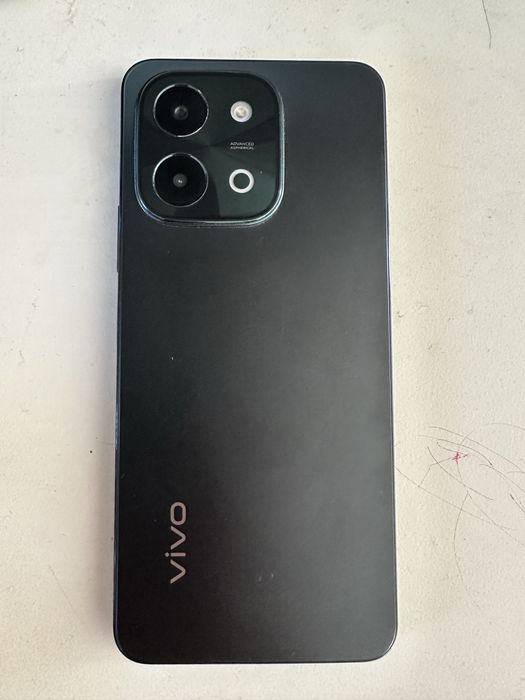 Продам телефон Vivo Y28