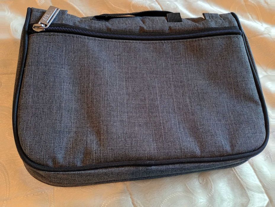 Gentuță practică Toilet Bag nou nouță