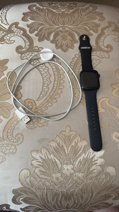 Эпл вотч се 2 GPS 44 mm