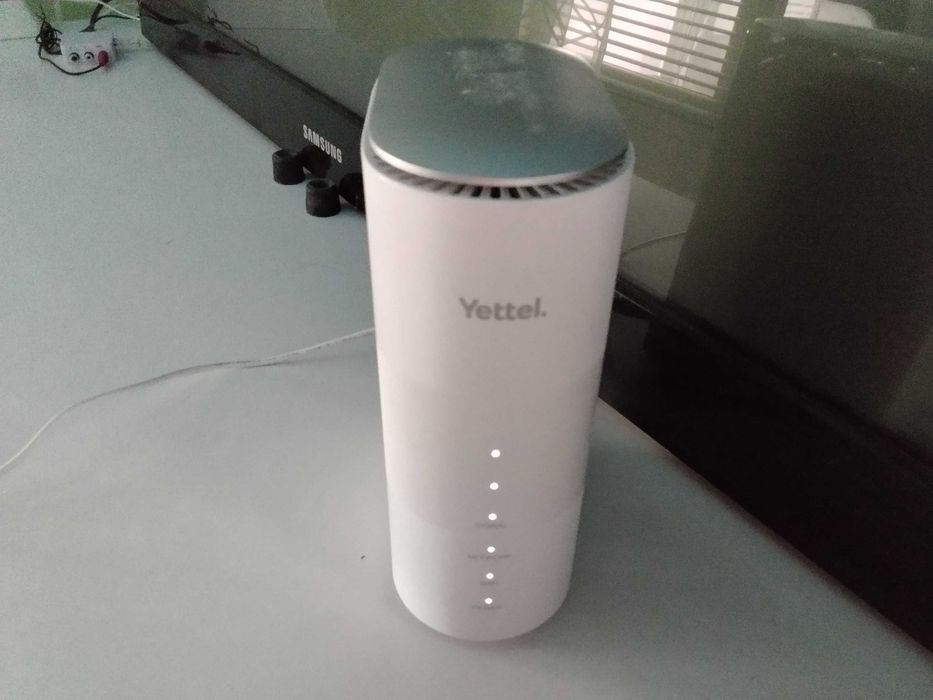 последен модел 5G сим карти рутер за мобилен интернет на Иетел 2025 г.