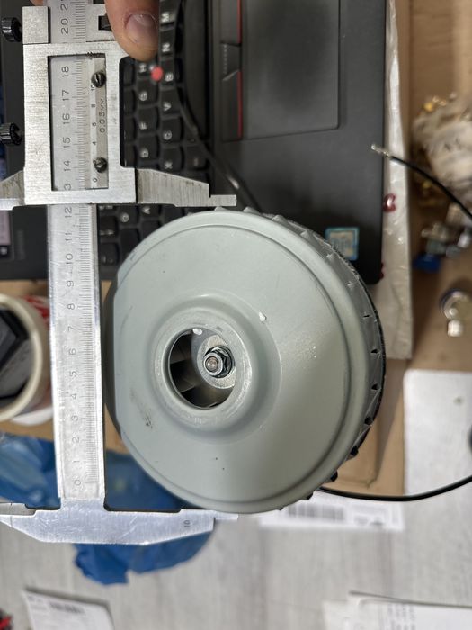 Motor aspirator v2z-p22 1600w nou parkside bora apollo