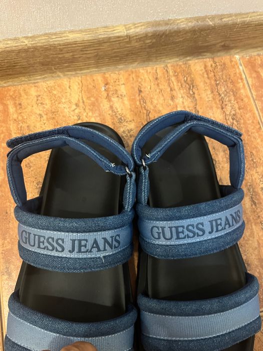 Дамски сандали Guess