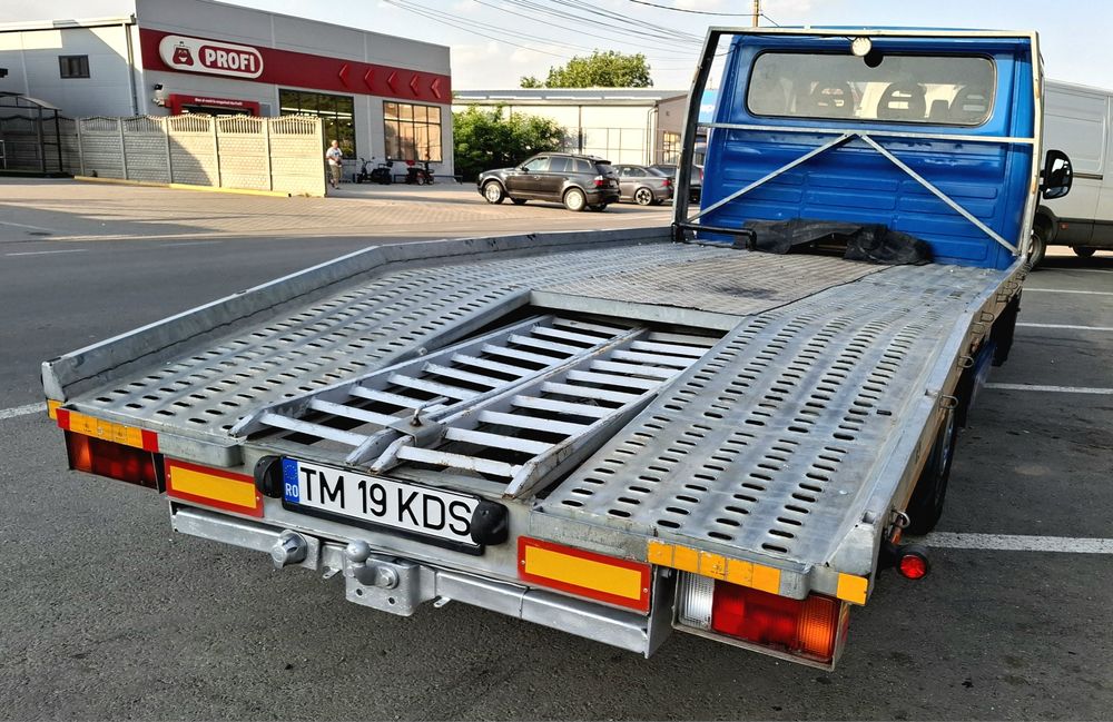 Tractări auto non-stop.