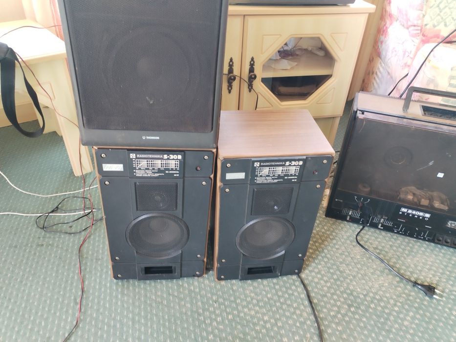 Vind radiocasetofoane