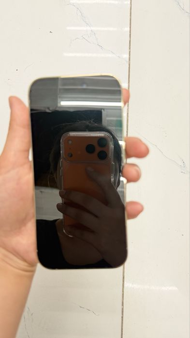 Iphone 14 pro, 128 гб. 74 ёмкость