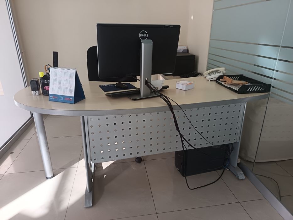 Стол и тумба офисные